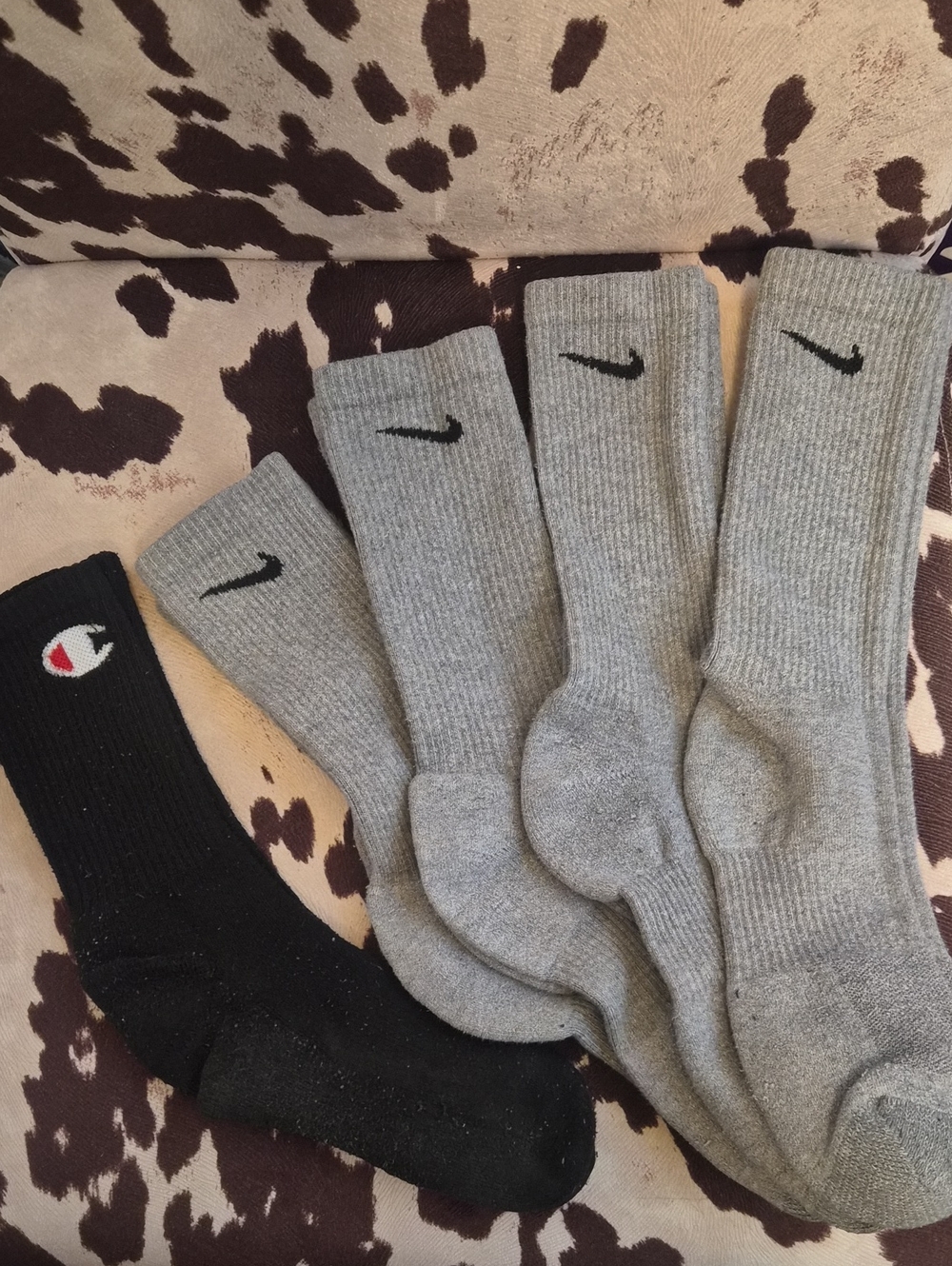 Nike Men’s Crew Socks (4) Champion (1)